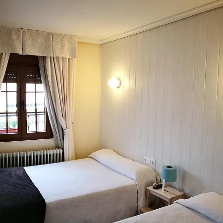 Alcantara Guest house 2*